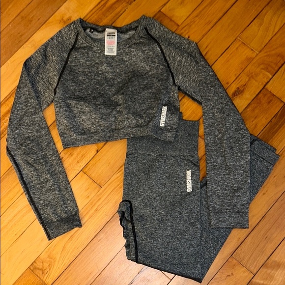Gymshark Gray Long Sleeve Crop Top and Leggings Set - Picture 1 of 5